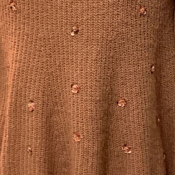 2️⃣0️⃣% Lauren Conrad | Women’s Sequin Flower Bell Sleeve Rust Orange Sweater - Picture 3 of 12